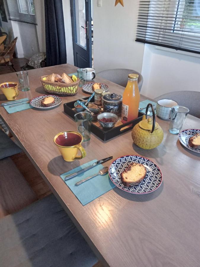 Bed and Breakfast Le 28 Uzerche Exterior foto