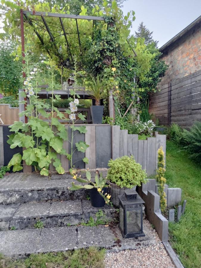 Bed and Breakfast Le 28 Uzerche Exterior foto